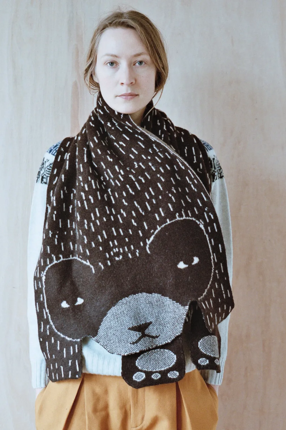 Bear Shawl - Brown