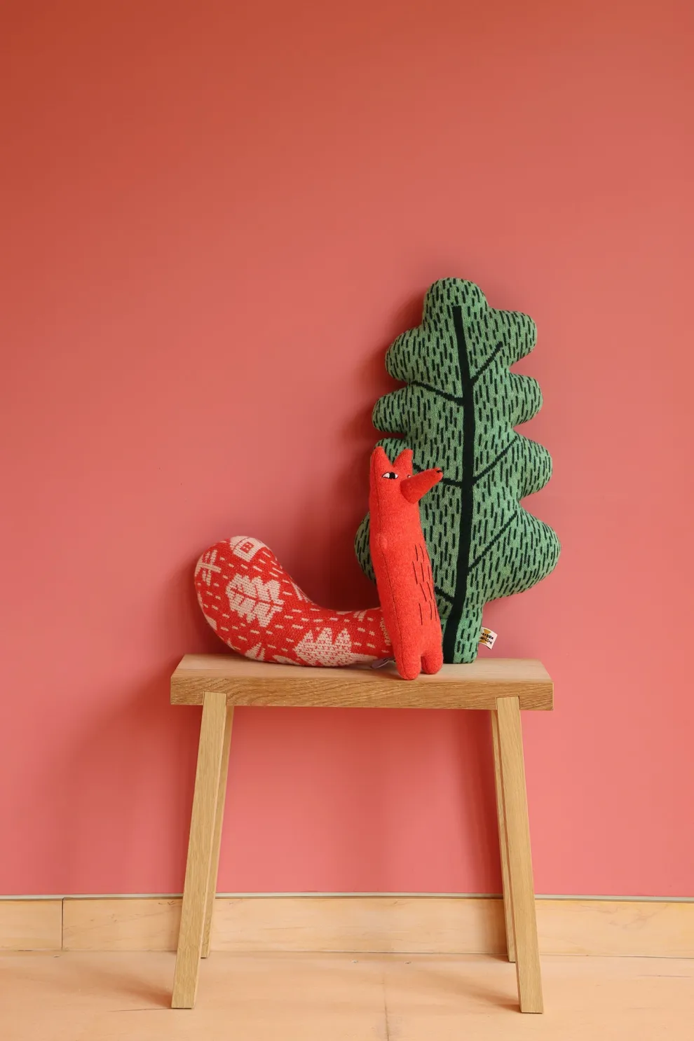 Leaf Shaped Cushion - Green